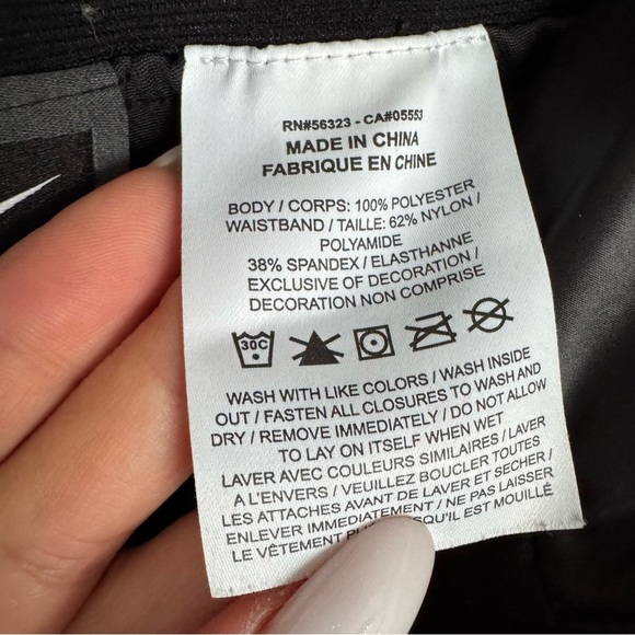 Nike Women's Black and White Athletic Shorts size S - Picture 4 of 7